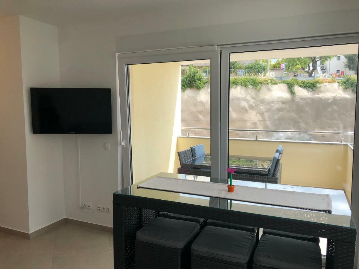 Apartment Zeljkica - Villa Sunce Сень Экстерьер фото